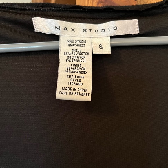 Black Max Studio three quarter sleeve top - Picture 2 of 3